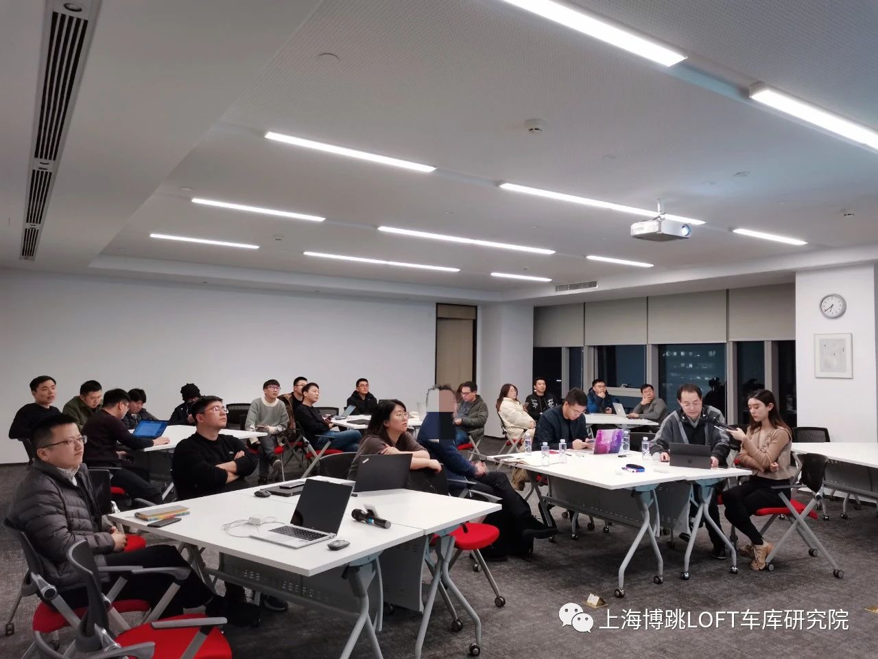 平凉杭州LOFT车库专题会